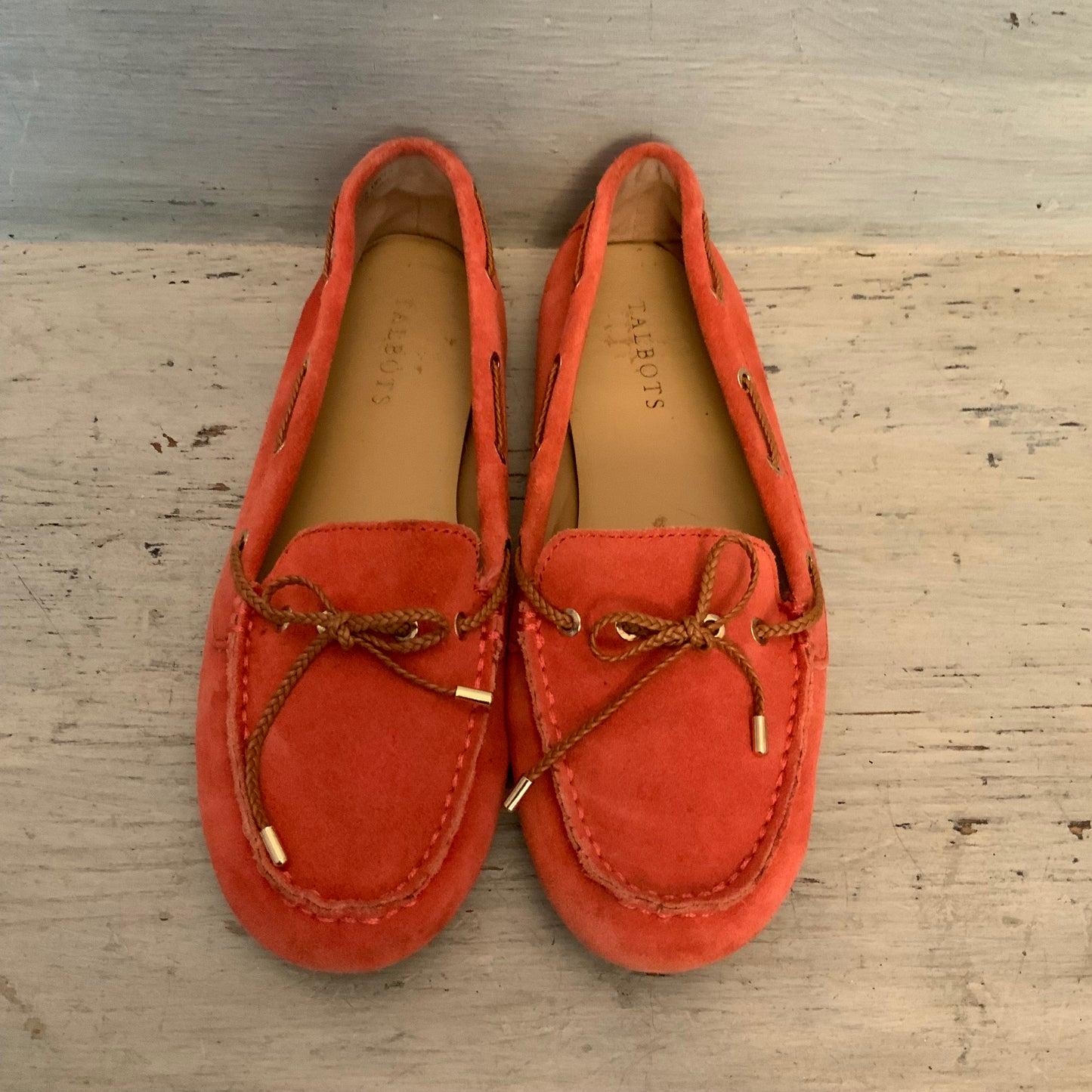 Talbots Suede Leather Coral Moccasin Style Flat Slip On Loafer Shoes Size 8 Good Condition
