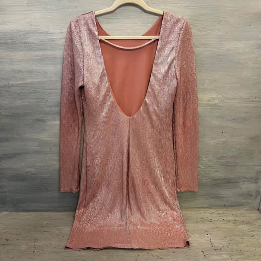 baily blue Metallic Pink Crepe Open Back Fitted Lined Dress XL Good Condition