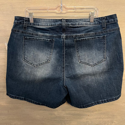 Oso Casuals Distressed Flower Appliqué Denim Blue Jean Shorts Size 18W Good Condition