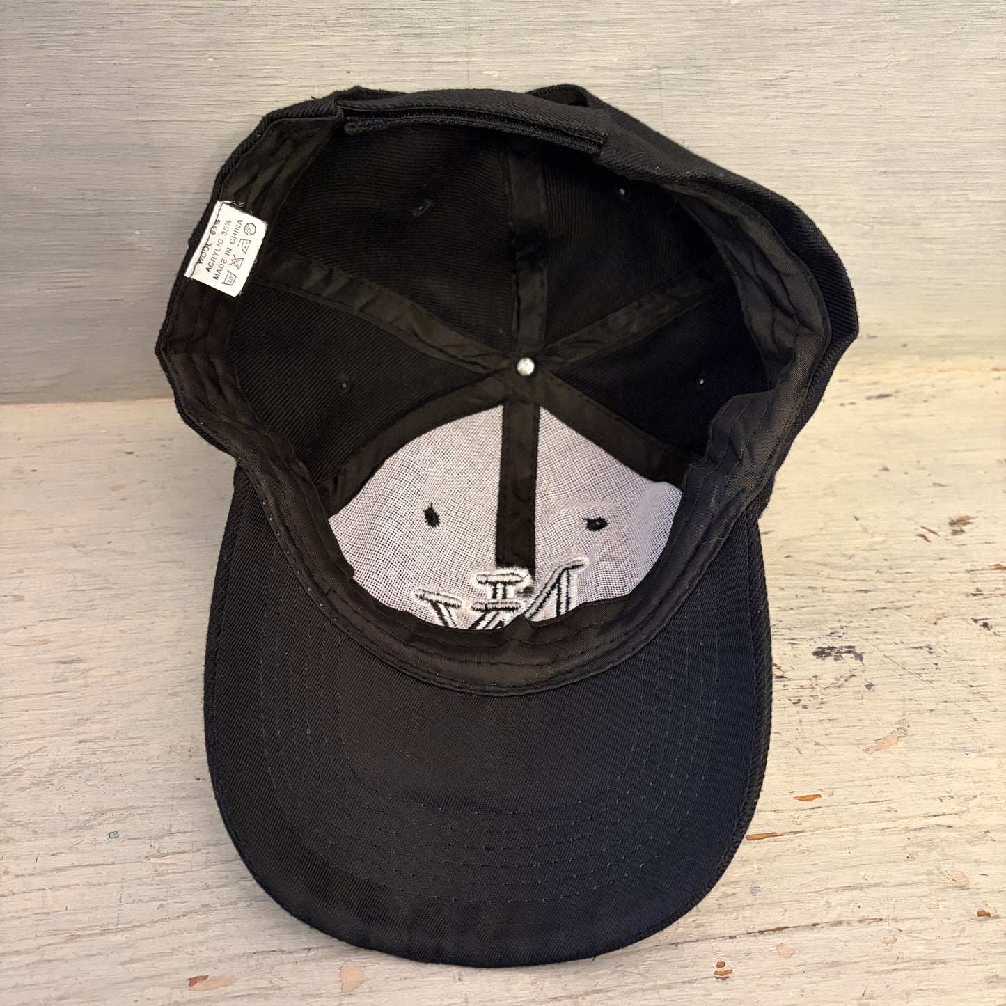 NY Embroidered Letter 65% Wool Black White Ballcap Hat Adjustable Size Good Condition
