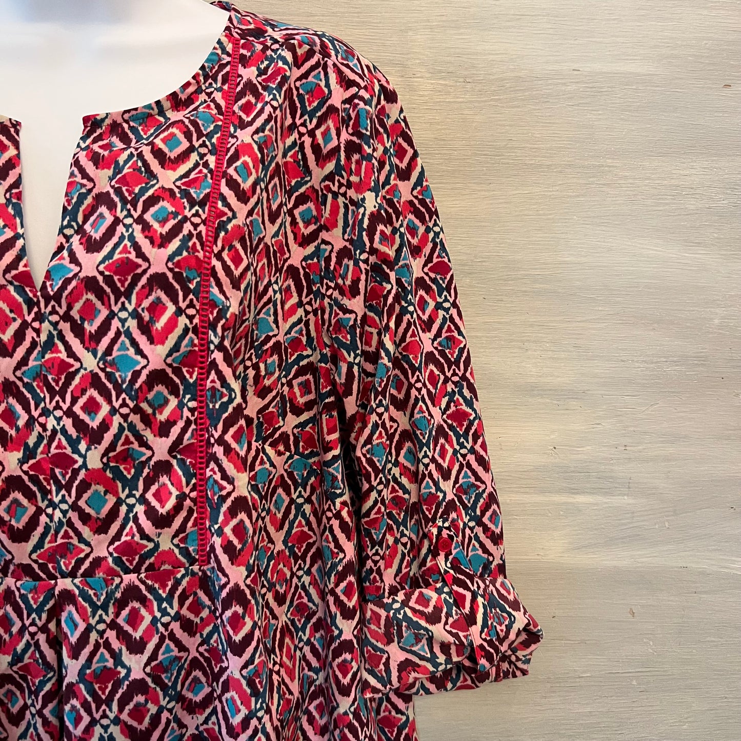 Lane Bryant Geometric Abstract Print Lightweight Tunic Top Blouse Size 18/20 Good Condition