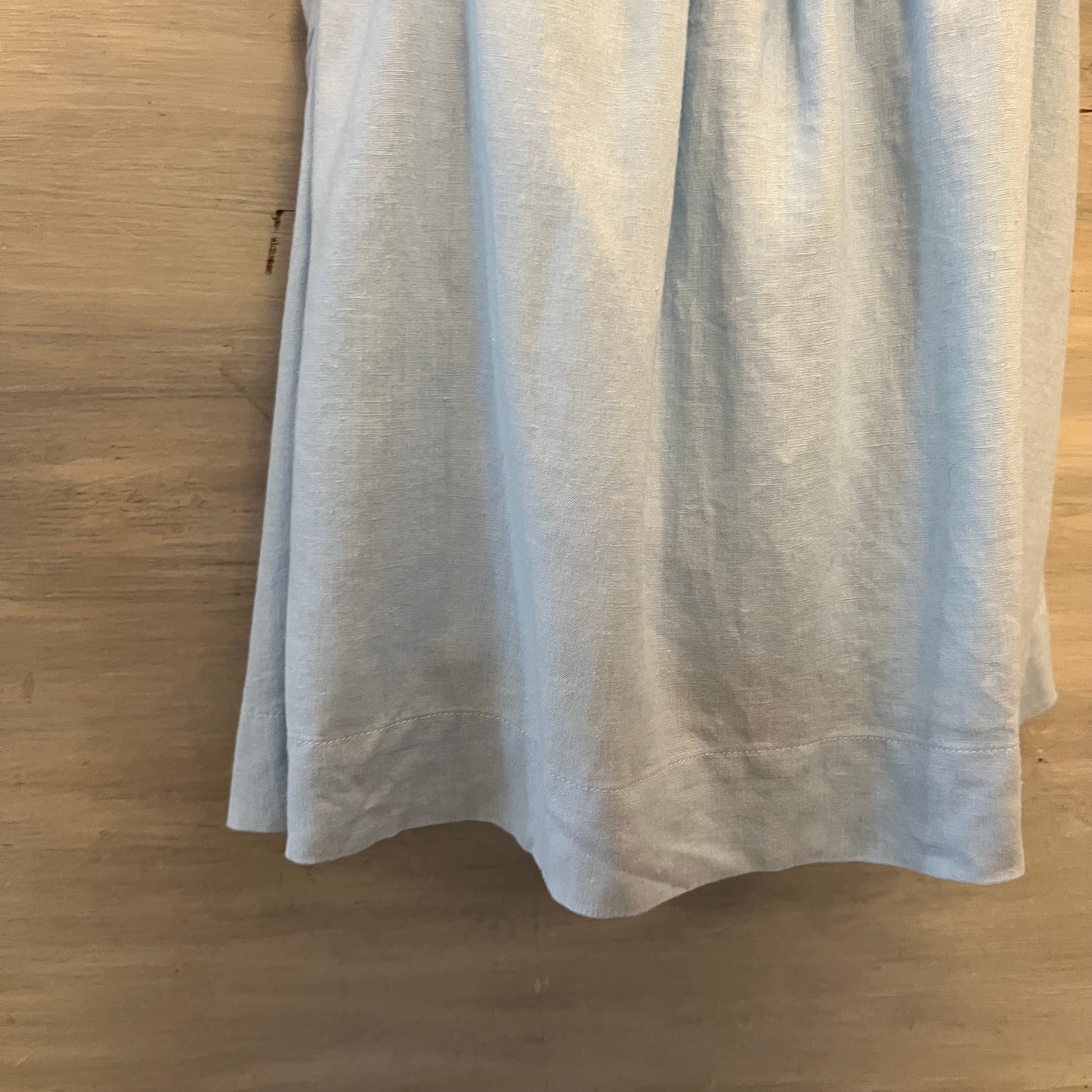 Crown & Ivy Sky Blue Smocked Embroidered Flower Ruffle Sleeve Blouse Size Large Good Condition