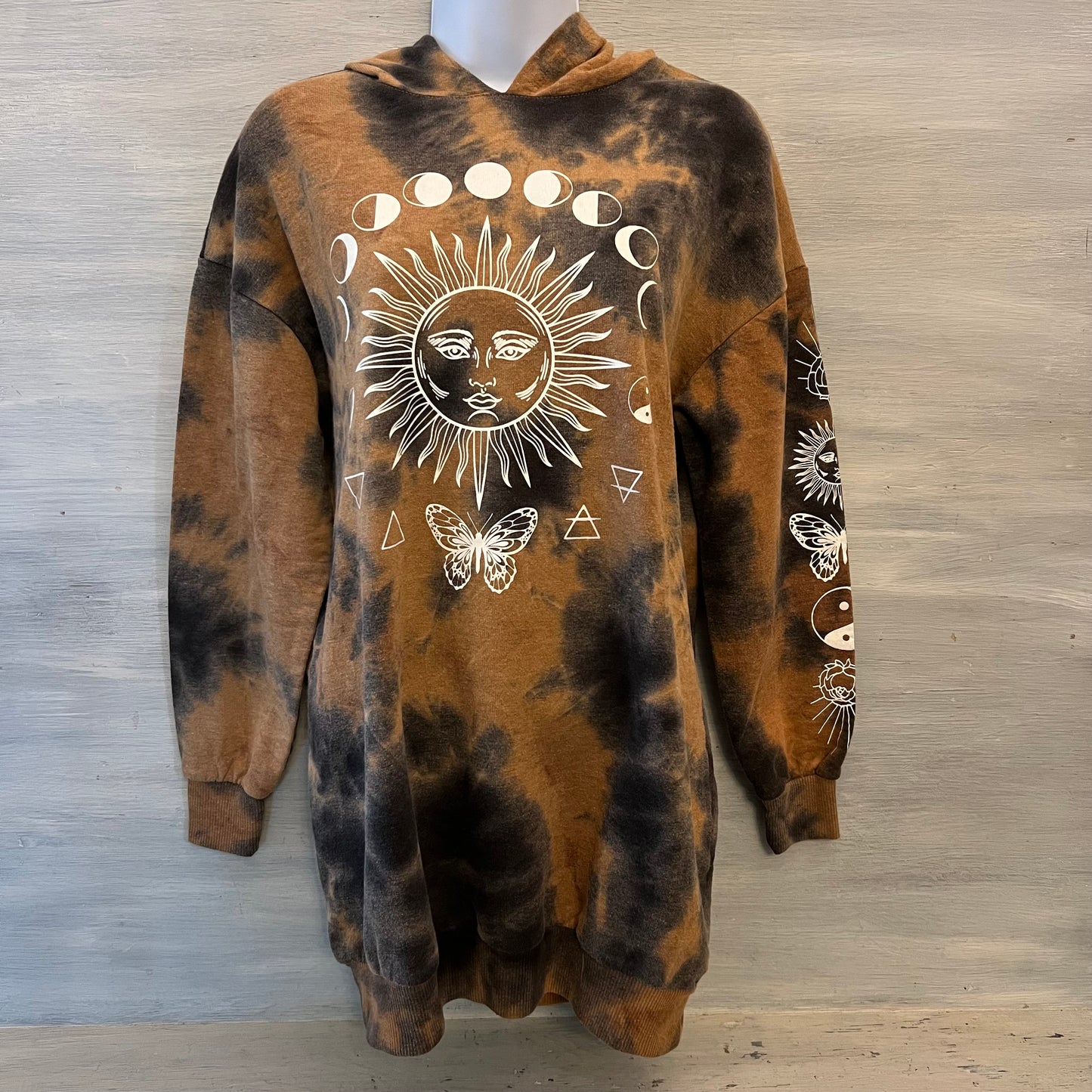 No Boundaries Tie Dye Graphic Print Oversized Pullover Hoodie Size Small(3-5) Good Condition