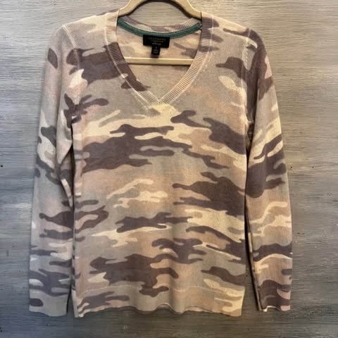 Cashmere Charter Club Luxury Lightweight Camo Print Cashmere Sweater Size Small Good Condition