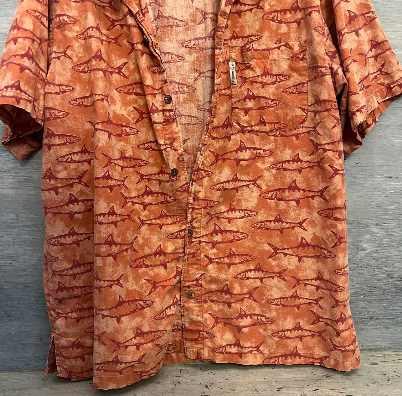 Columbia Men’s Coral Fish Print Button Down Short Sleeve Shirt Size XL Good Condition