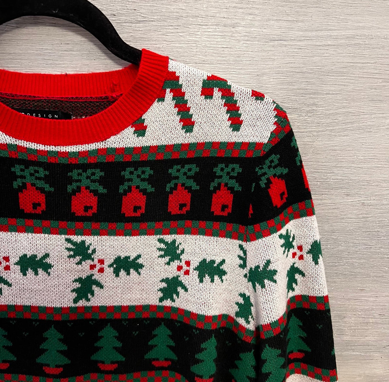 asos Design Christmas Holiday Striped Crew Neck Knit Sweater Size XS Good Condition