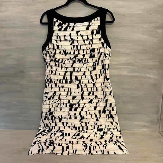 Sandra Darren Abstract Sleeveless Tiered Textured Knee Length Dress Size 14 Good Condition