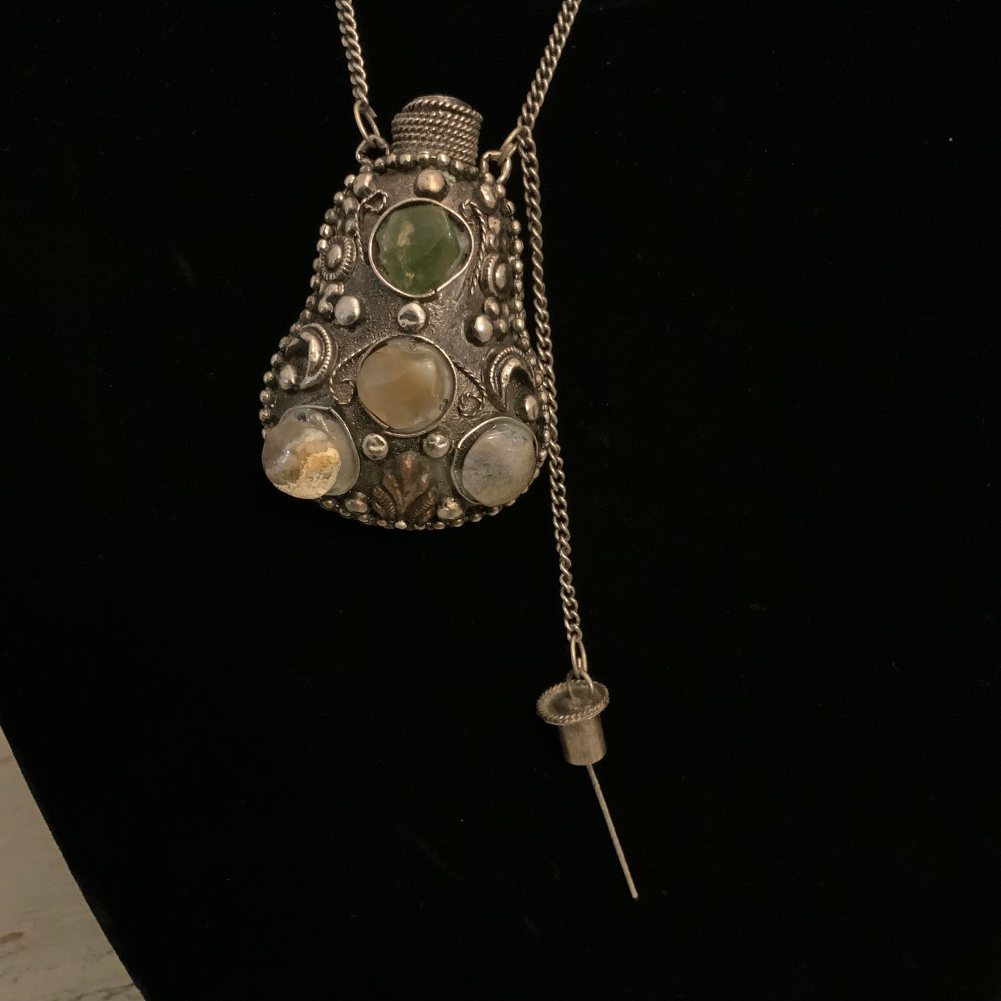 Vintage Antique Silver Tone Ornate Stone Encrusted Scent Flask Pendant 23" Good Condition