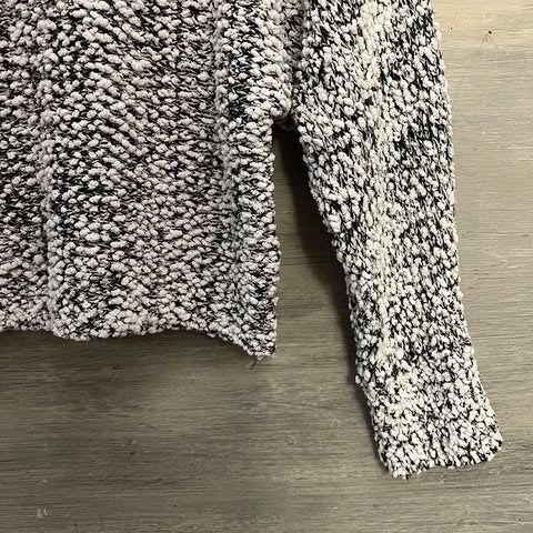 Poof Apparel High Collar Cropped Black White Popcorn Sweater Size Medium Good Condition