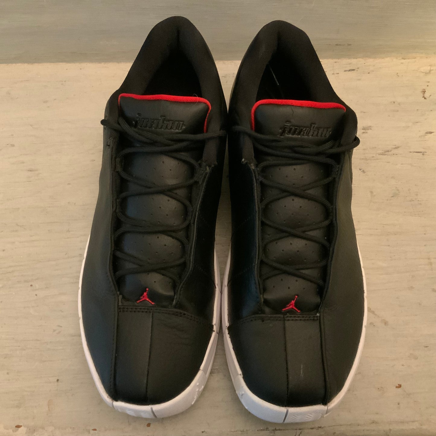 Nike Air Jordan TE 2 Low Black Athletic Shoes Size 11 Like New
