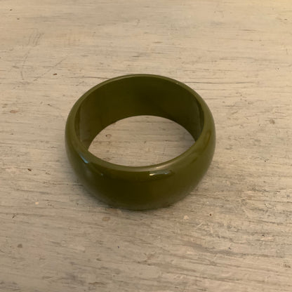 Deep Green Plastic Chunky Bangle Bracelet 3" Diameter Good Condition