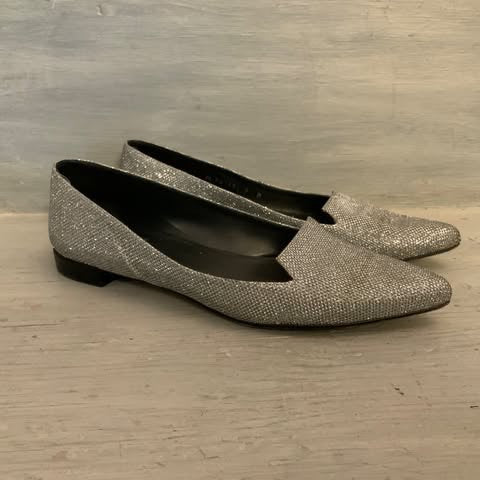 Stuart Weitzman Metallic Silver Shimmer Flat Shoe Size 9 Good Condition