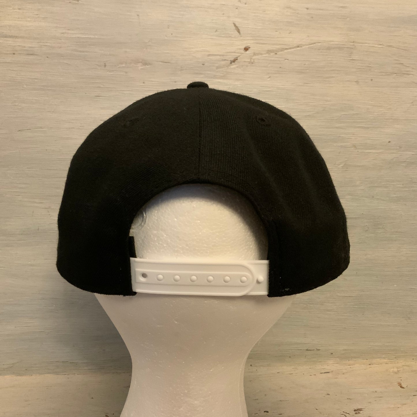 New Era 9Fifty Soles Inc. Philadelphia Soul Black Silver Snap Back Ball Cap Hat Good Condition