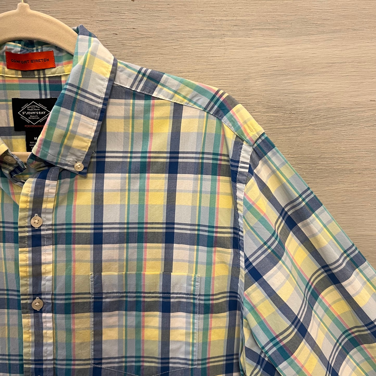 St. John’s Bay Comfort Stretch Pastel Plaid Button Down Shirt Medium Good Condition