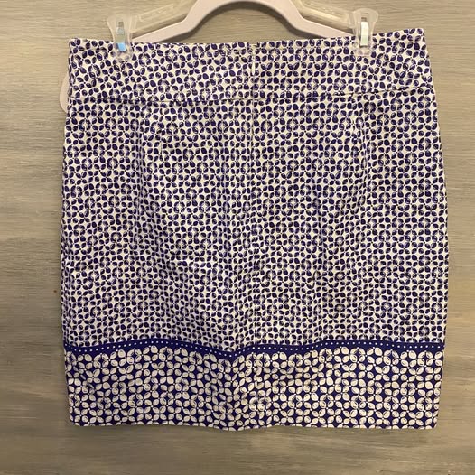 Talbots 97% Cotton Skirt Blue White Print  Size 8 Good Condition