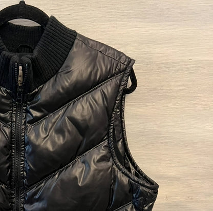 Old Navy Black Puffer Outerwear Vest Size XL Good Condition