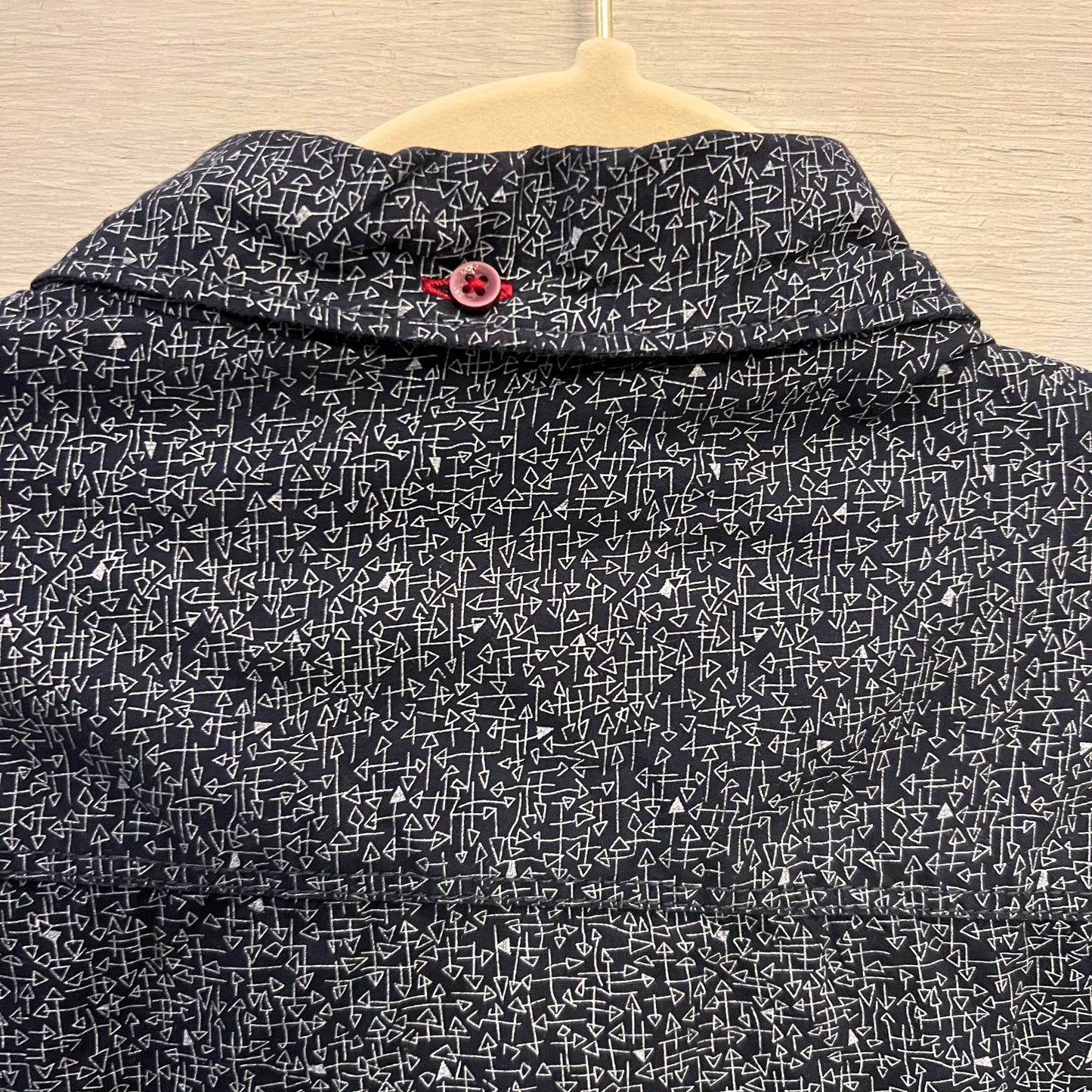 MBX Denim Wear Slim Fit Navy Blue Abstract Print Button Down Shirt XL Good Condition