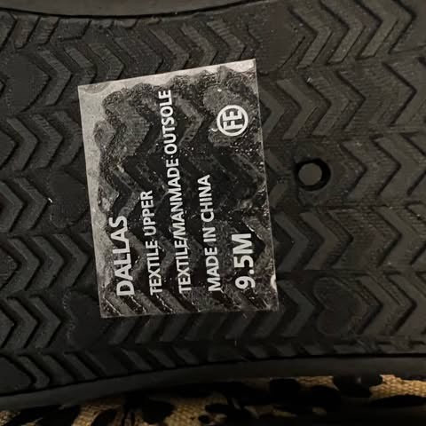 Jellypop Comfort Fit Leopard Print Canvas Slip On lace Up Sneakers Size 9.5 Like New