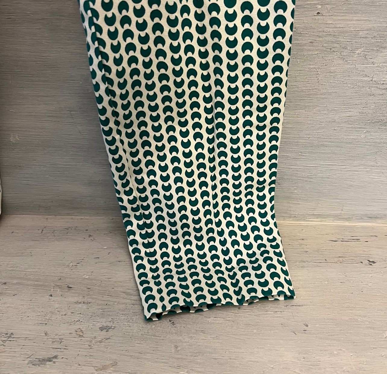 a new day Green White Crescent Moon Pattern Skinny Pants Size 6 Good Condition