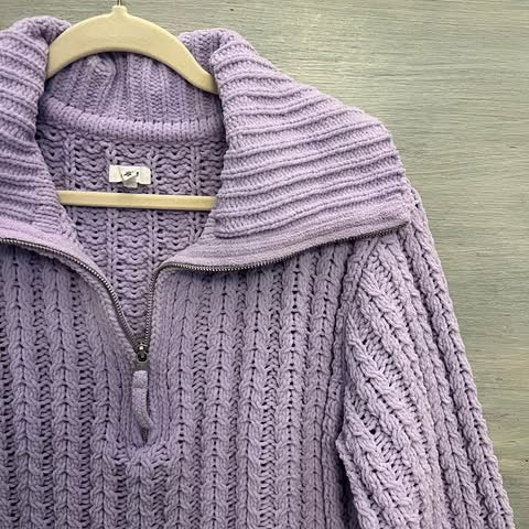 Aerie Lilac Purple Oversized Velour Cable Knit Pullover Size S/P Good Condition