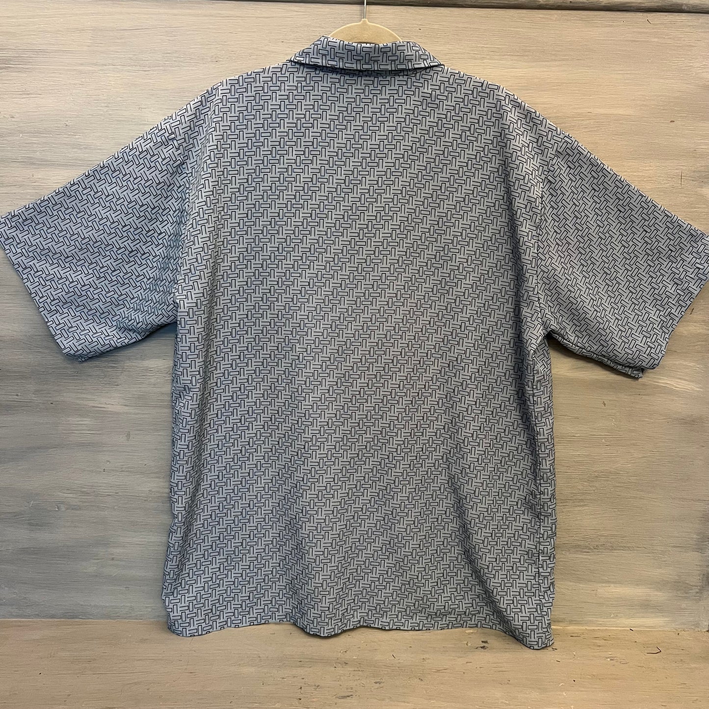 ODO Pale Blue Graphic Print Short Sleeve Button Down Shirt XL Like New