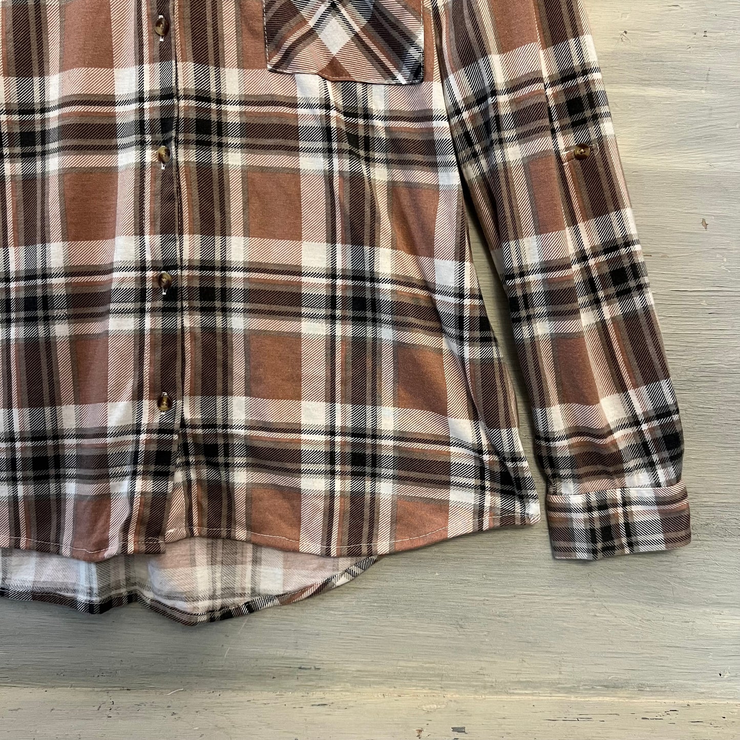 Eden & Olivia Mauve Gray White Plaid Flannel Button Down Shirt Size Large Good Condition