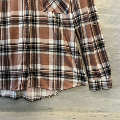 Eden & Olivia Mauve Gray White Plaid Flannel Button Down Shirt Size Large Good Condition
