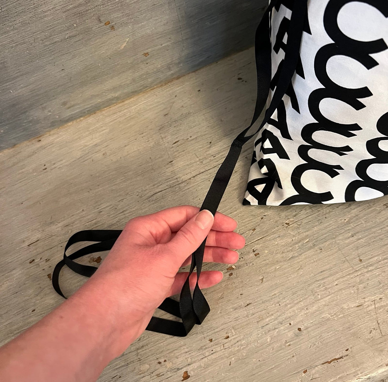 Marc Jacob’s Black White Drawstring Bag 25x21 Like New