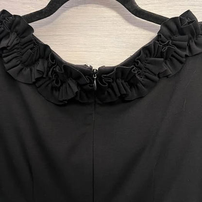 London Times Sleeveless Ruffle Neckline Little Black Dress Size 6 Good Condition