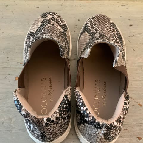 Coconuts by Matisse Faux Snake Skin Mid Top Sneaker Size 6 Good Condition