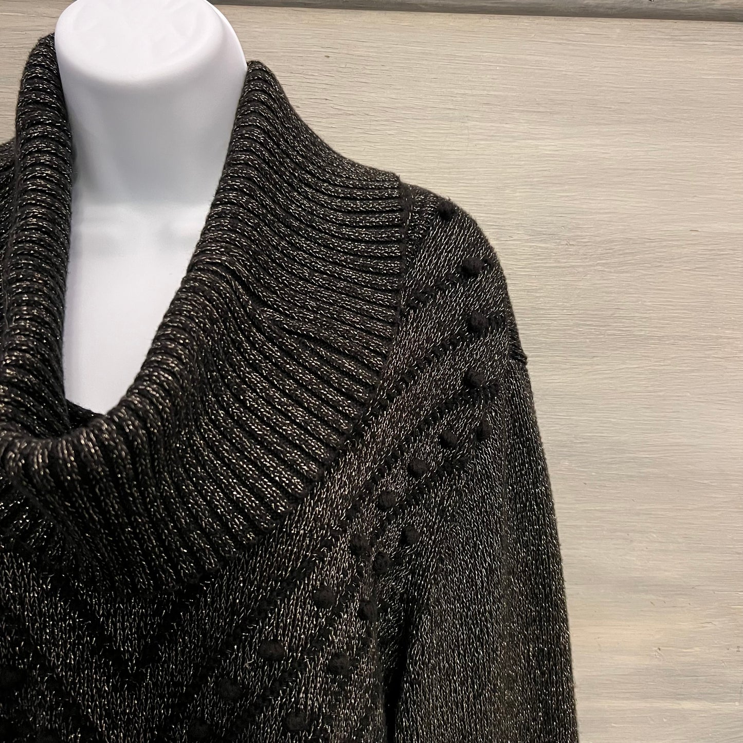 600 West Black Metallic Silver Thread Vneck Sweater w/ Removable Cowl XL Good Condition