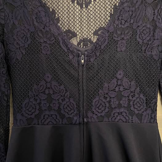 City Vibe Navy Blue Long Sleeve Lace Top Fit & Flare Dress Size 7 Like New