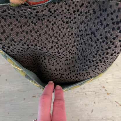 Scarlet Design Multi Pattern Fabric Yarn Handle Shoulder Bag Purse 10x10x4 Good Condition