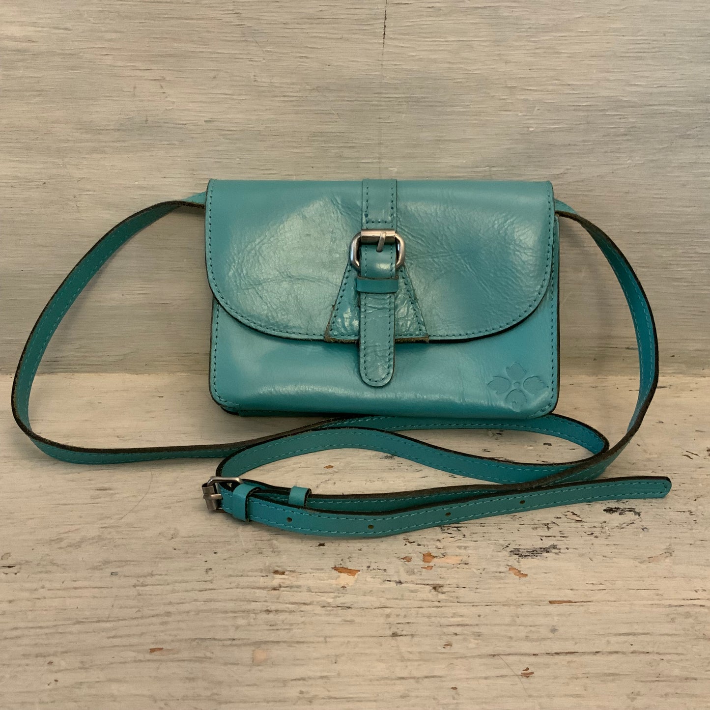 Patricia Nash Torri Aqua Leather Crossbody Bag Clutch Purse Good Condition