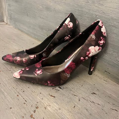 Christian Siriano Dark Floral Print Stiletto Pump Heel Size 8.5 Like New
