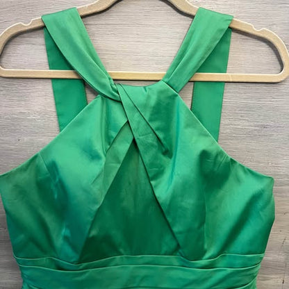 David’s Bridal Kelly Green Sleeveless Fit Flare Dress Size 12 Like New