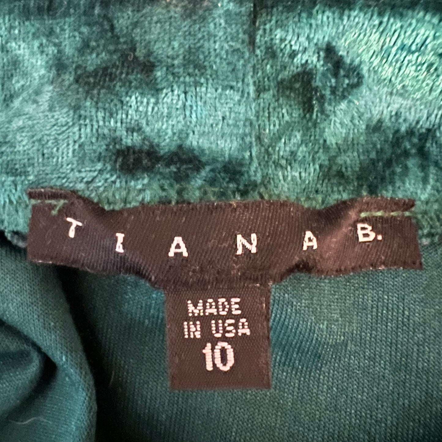 Tiana B. Emerald Green Crushed Velvet Long Sleeve Mini Dress Size 10 Good Condition