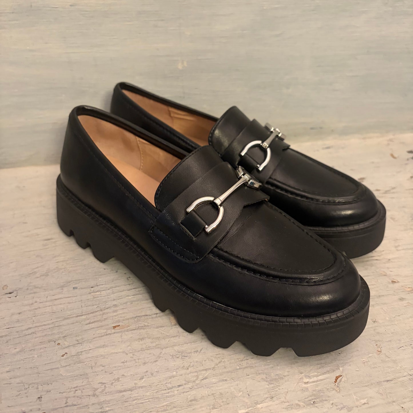Chelsea & Violet Leather Black Accent Chunky Platform Loafers Size 7.5M Like New