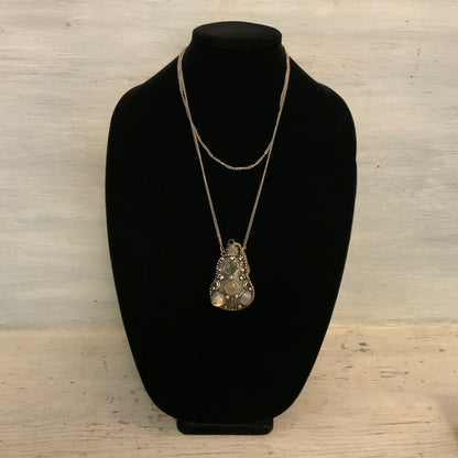 Vintage Antique Silver Tone Ornate Stone Encrusted Scent Flask Pendant 23" Good Condition