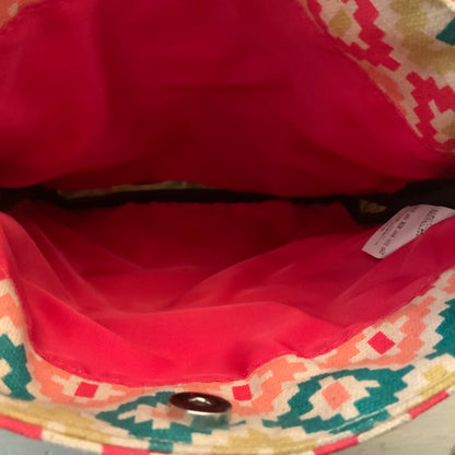 Kavu Canvas Multicolor Southwest Geometric Print Crossbody Bag Purse Good Condition