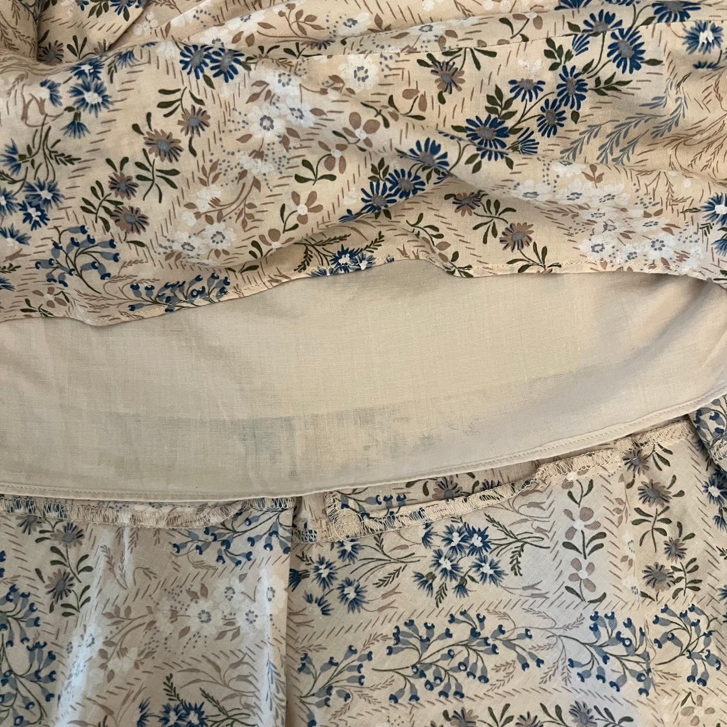 Laura Ashley 100% Cotton Tan Green Floral Print Pleated ALine Flare Skirt 11 Like New