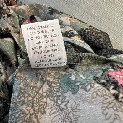 entro Tiger Black Blue Green Pink Floral Print Button Down High Low Blouse Large Good Condition