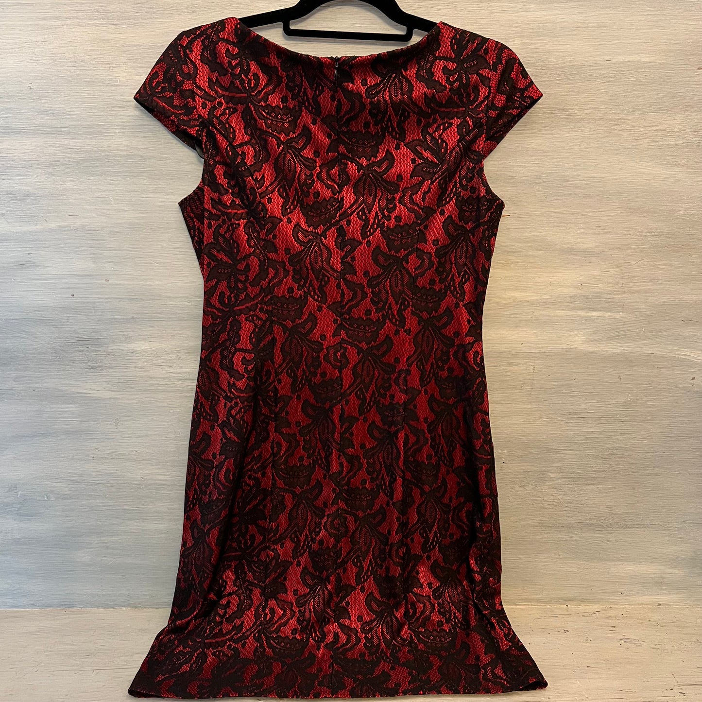 ALYX dress Red Black Lace Cap Sleeve Formal Tailored Dress Size 8 Good Condition