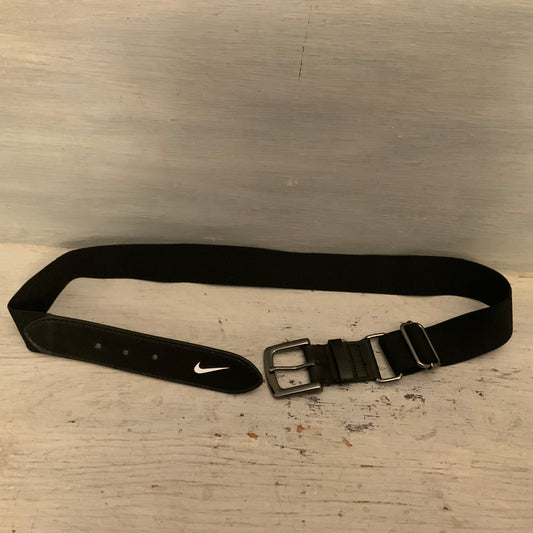 Nike Black Faux Leather Elastic Adjustable Fit Belt Like New