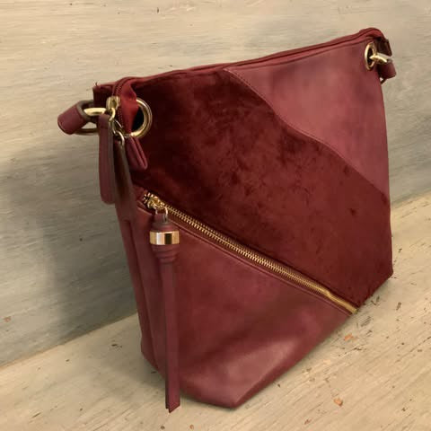 Sondra Roberts Squared Burgundy Faux Suede Leather Shoulder Bag Like New