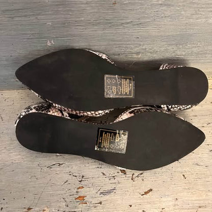 Madison Faux Snakeskin Flat Shoe Size 7.5 Like New