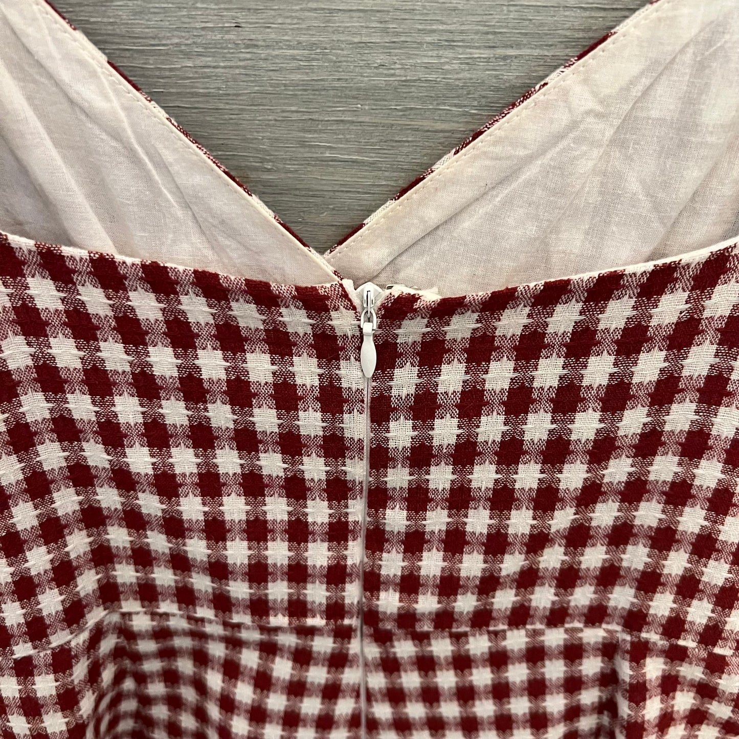 Super Down 100% Cotton Burgundy White Check Faux Wrap Romper Medium Like New