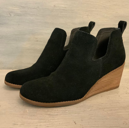 Tom’s Kallie Navy Blue Suede Wood Wedge Ankle Bootie Size 7.5 Good Condition