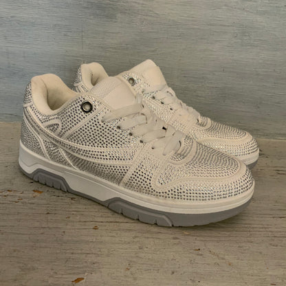 Yoki White Silver Tone Rhinestone Bedazzled Low Top Fashion Sneakers Size 8 Good Condition