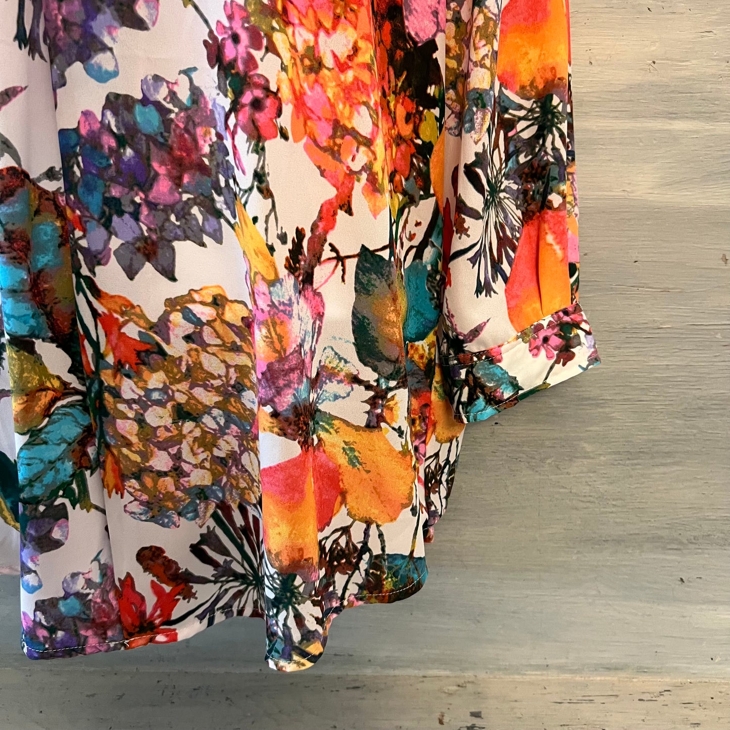 Spense Colorful Abstract Floral High Low Blouse Size Large Good Condition